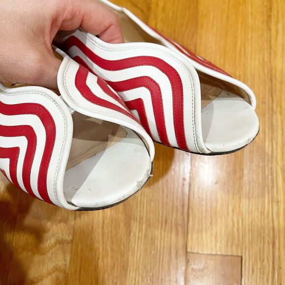 Fendi Peep Toe Summer Flats Womens Size 7.5 Red Leather Wave READ DESCRIPTION - Picture 13 of 15